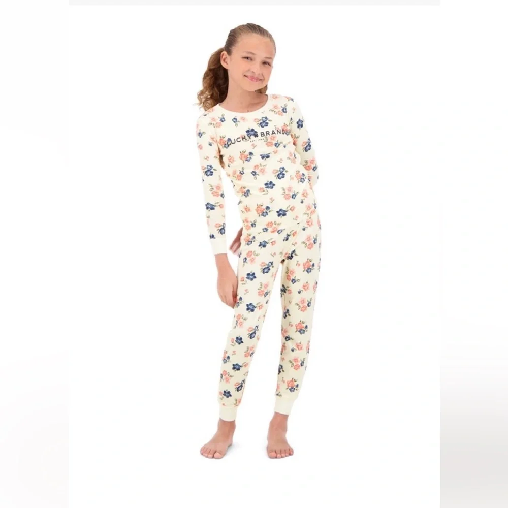 NWT Lucky Brand girls floral print Pajamas size 6